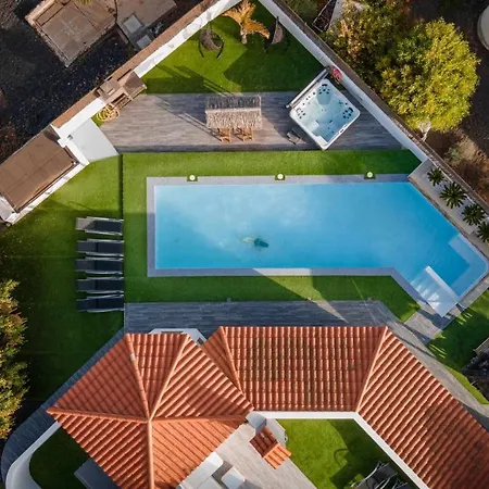 Dreams Villa